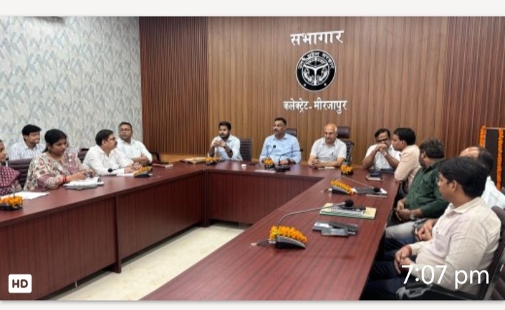 जनगणना-2027 के द्वितीय चरण की तैयारियों को लेकर जिलाधिकारी ने ली बैठक, दिया आवश्यक दिशा-निर्देश